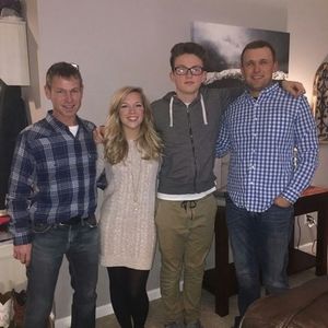 Meet your Posher, Aaron